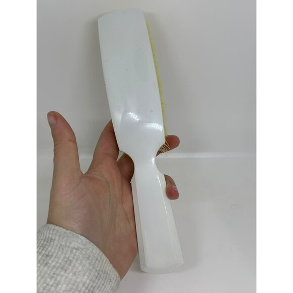 VTG White Handle Brush With Yellow Bristles Sturdy Design Ideal For Cleaning - Picture 4 of 6